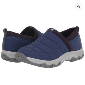 Easy Spirit Women's Tiffin2 Sneaker Slip On Water Resistant Navy Size 9 NEW